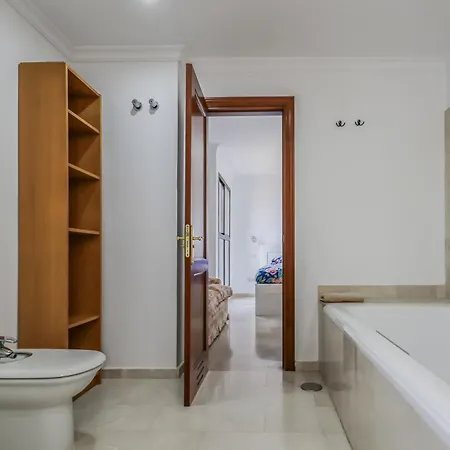 Peaceful Escape Apartment